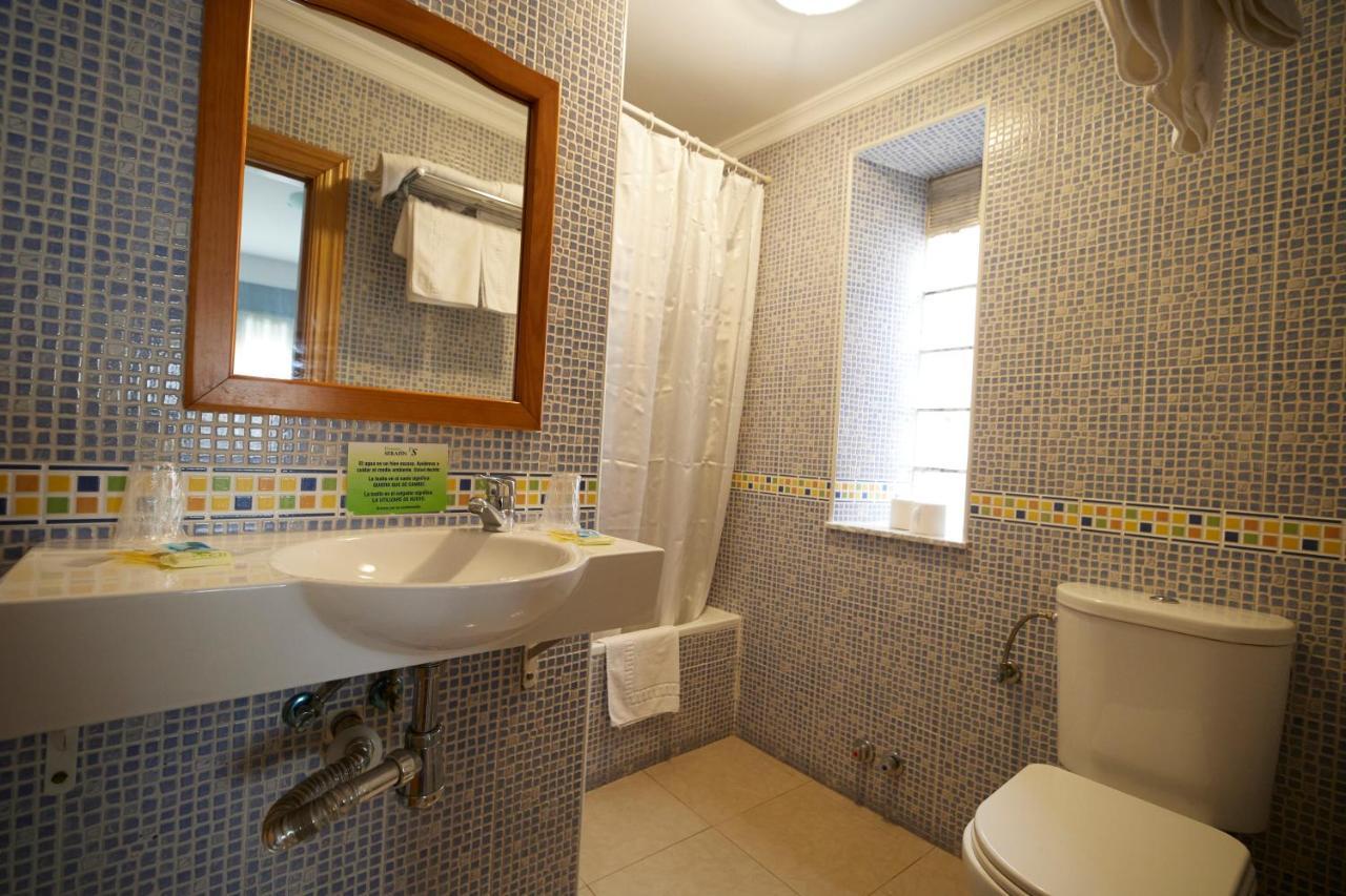 Pension Serafin Avilés Extérieur photo
