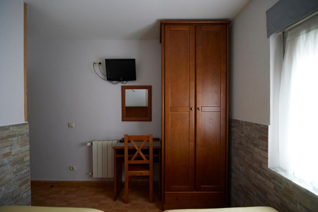 Pension Serafin Avilés Extérieur photo
