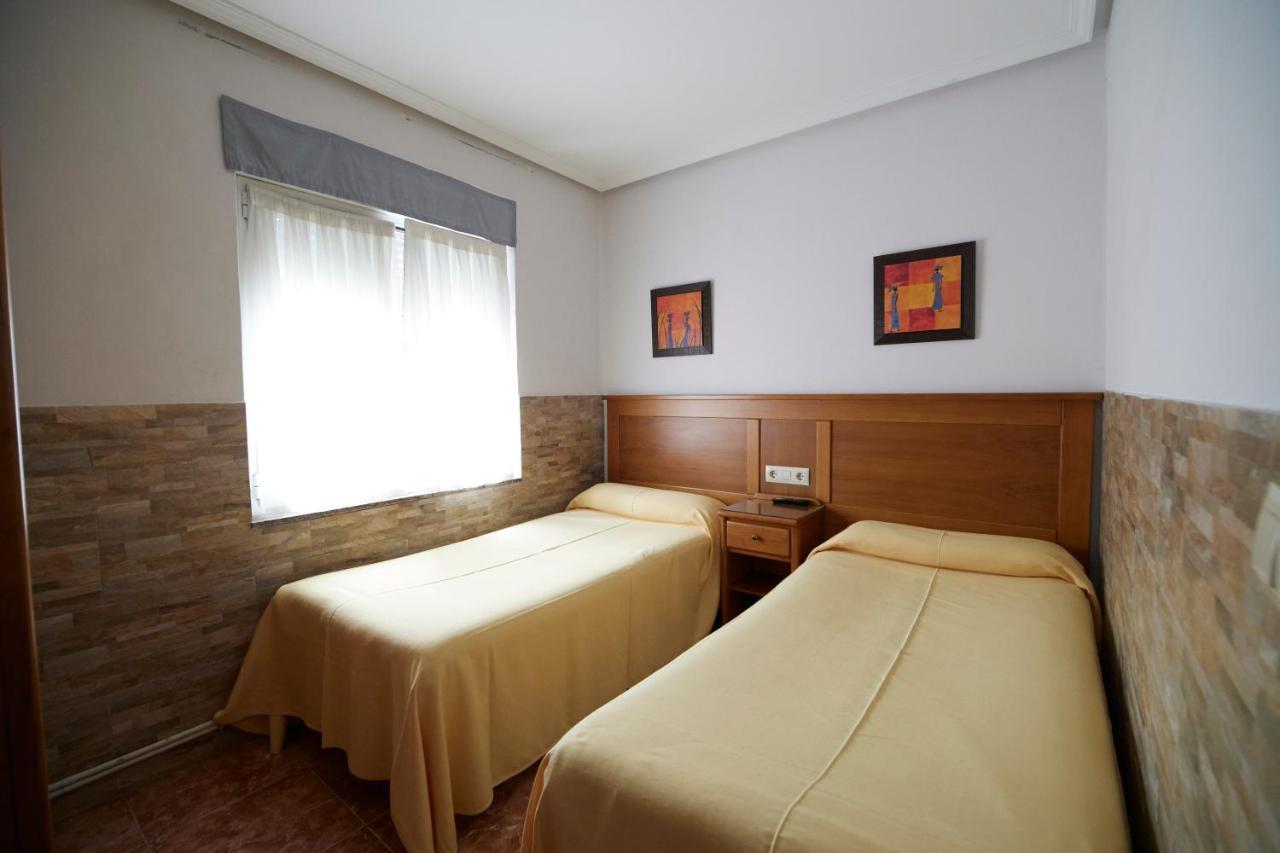 Pension Serafin Avilés Extérieur photo