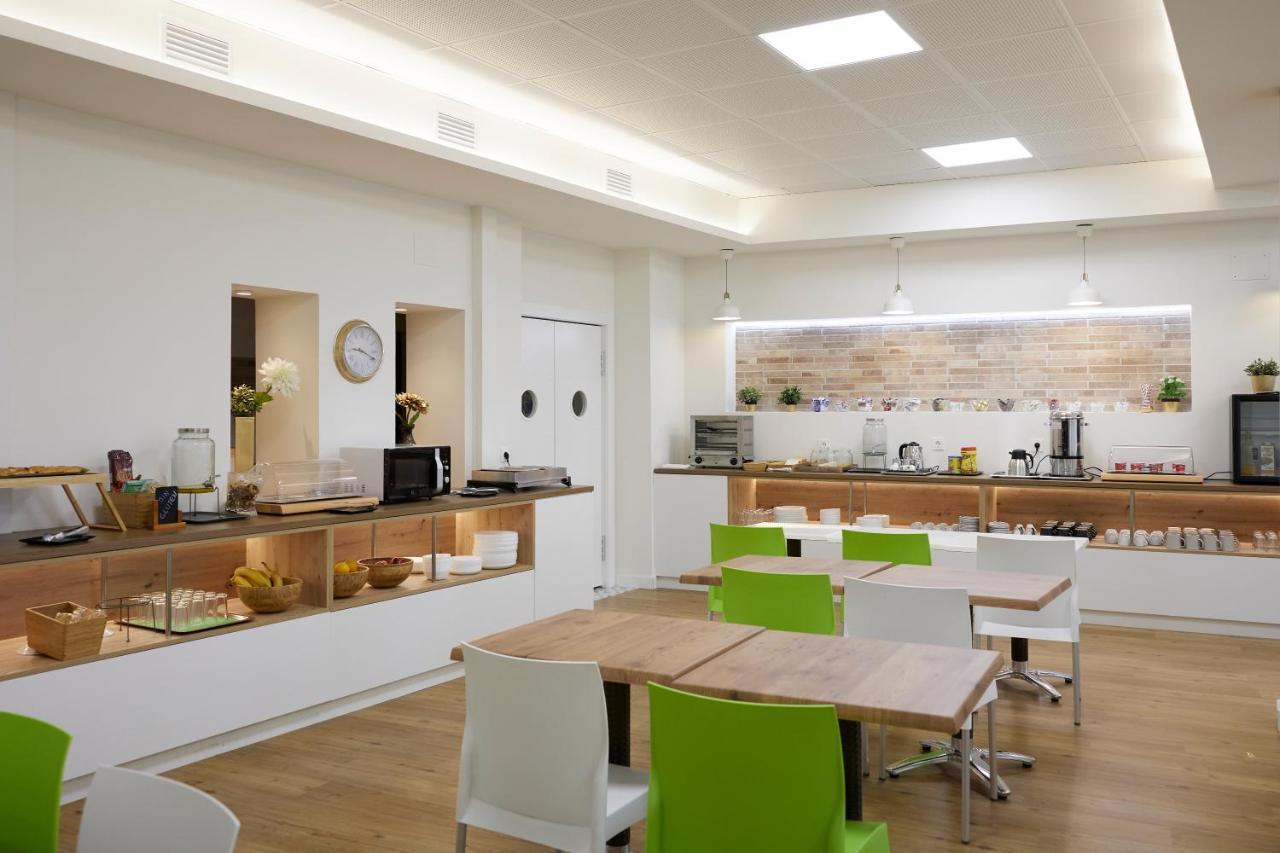 Pension Serafin Avilés Extérieur photo