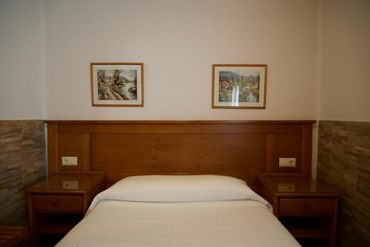 Pension Serafin Avilés Extérieur photo