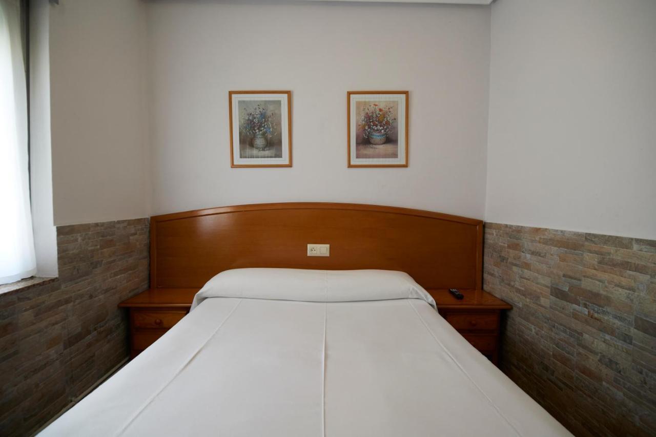 Pension Serafin Avilés Extérieur photo