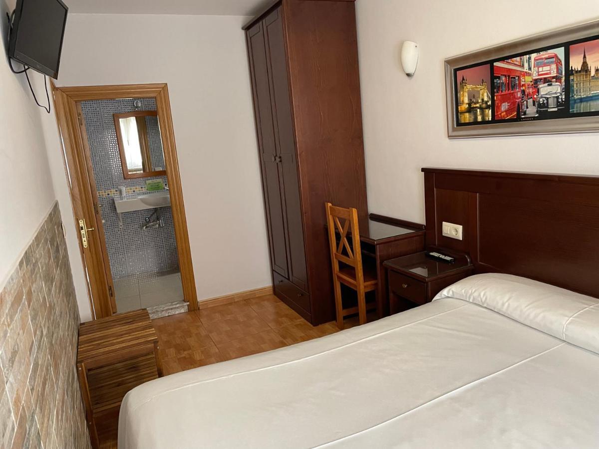 Pension Serafin Avilés Extérieur photo